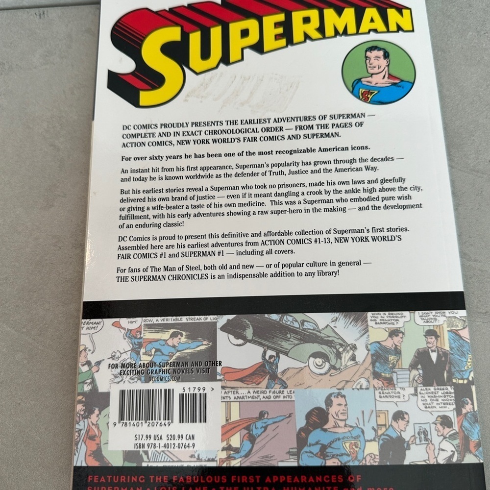 DC Comics Superman Chronicles Volume One - Picture 2 of 2